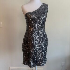 TFNC London Sequin One Shoulder Dress Sz L Dark Silver‎ Glam Taylor Swift Inspo